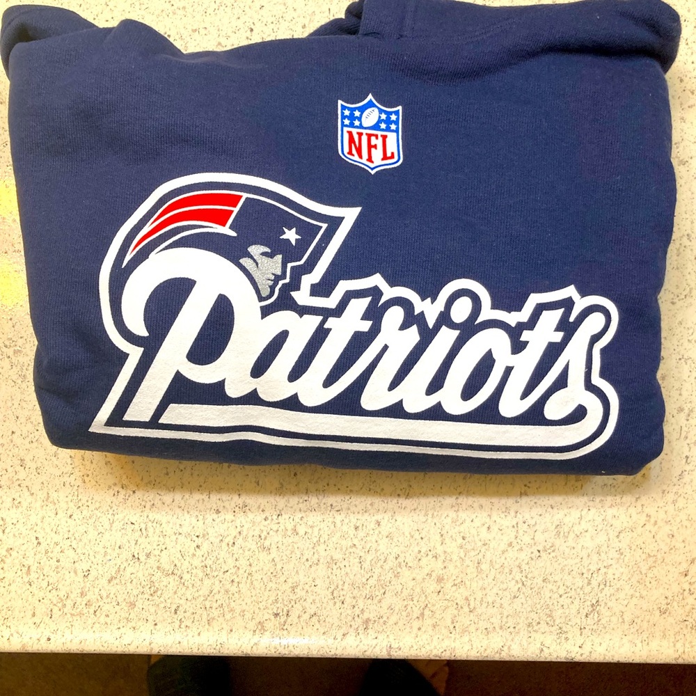 NFL on field apparel line team Patriots men’s hoodie